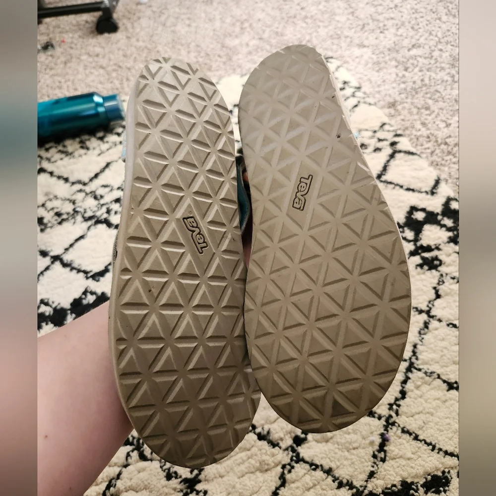 Teva Stylish Gray Blue Sandals 10